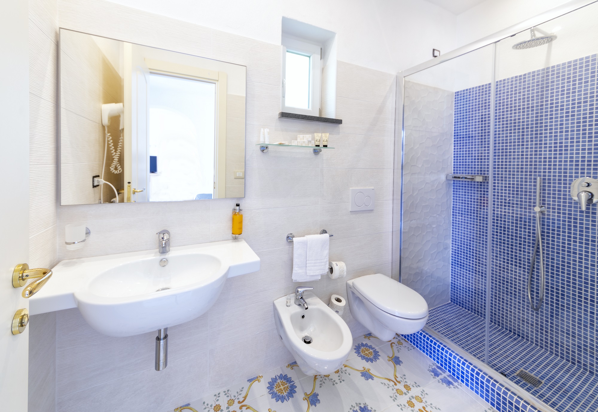 Immagine 3 della camera Suite