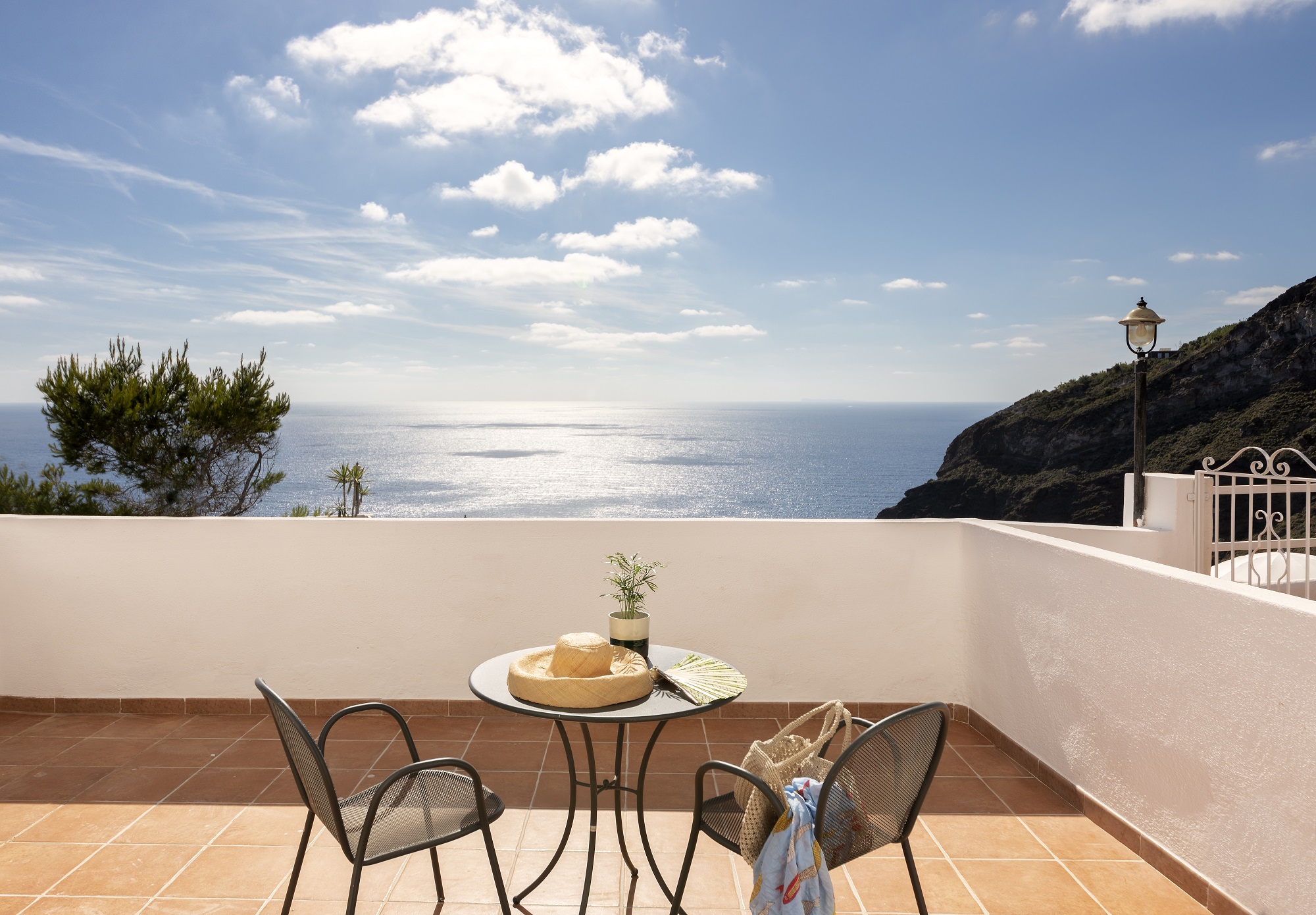 Immagine 3 della camera Superior front sea view, balcony or terrace