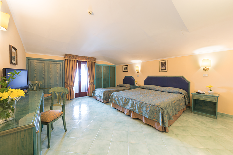 Immagine 1 della camera Superior Triple room with seaview