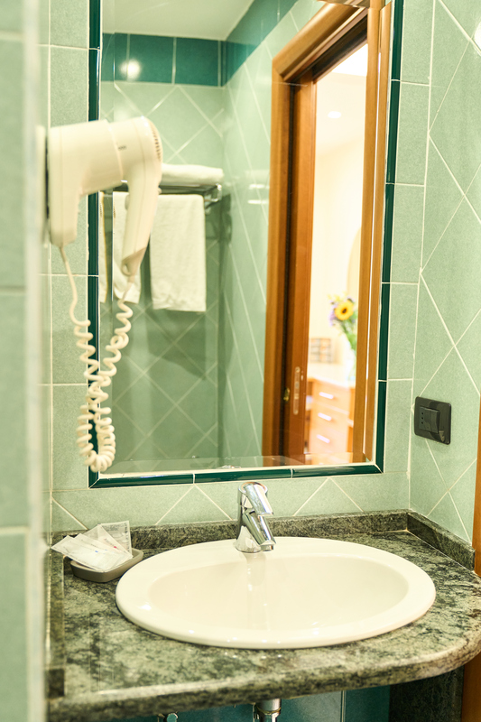 Immagine 4 della camera TRIPLA