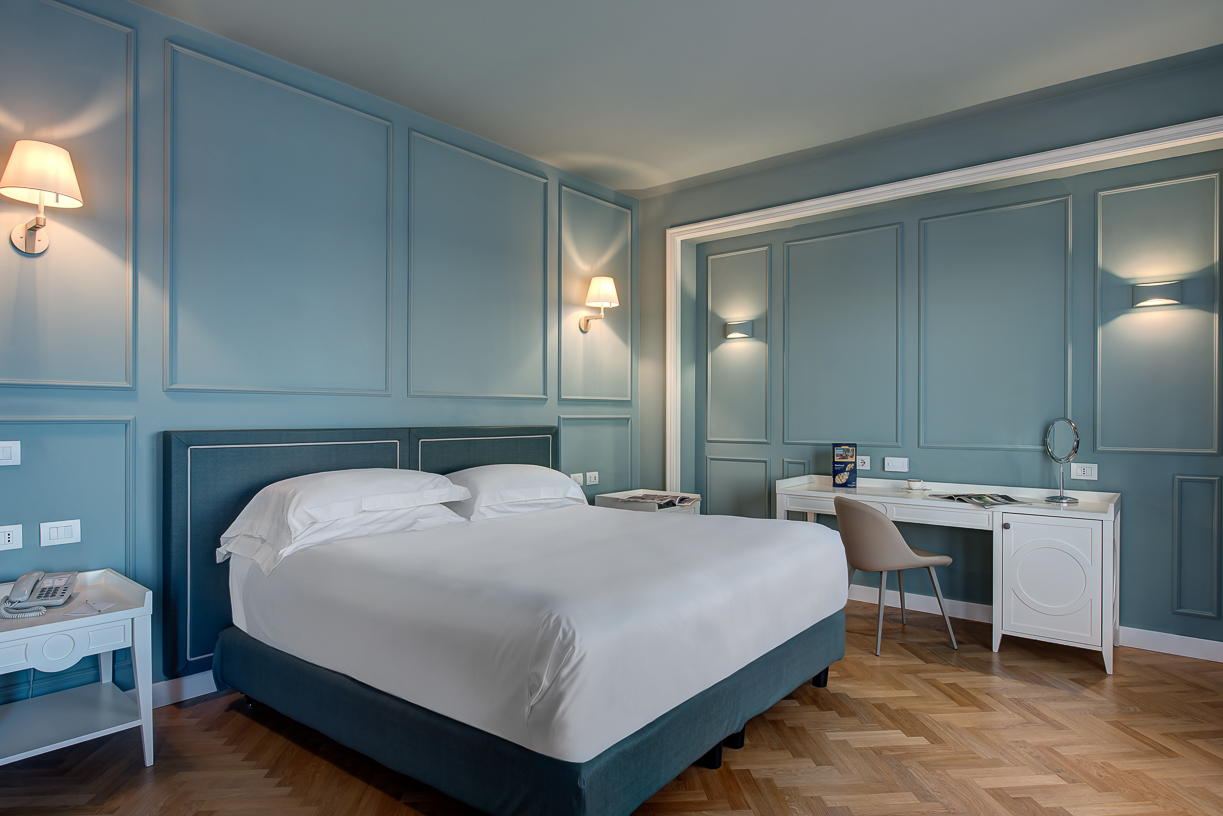 Immagine 2 della camera Deluxe Junior Suite with sea view and terrace