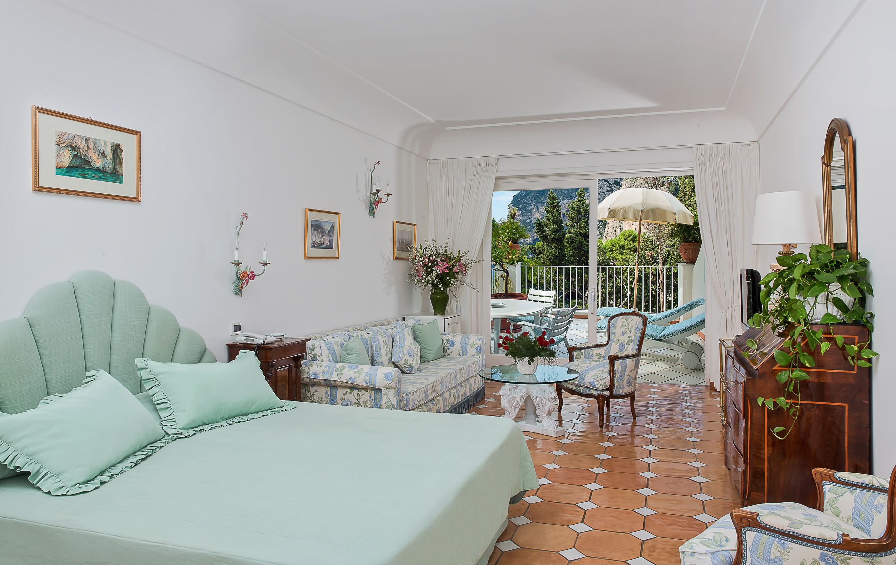 Immagine 1 della camera Junior Suite con patio e vista giardino